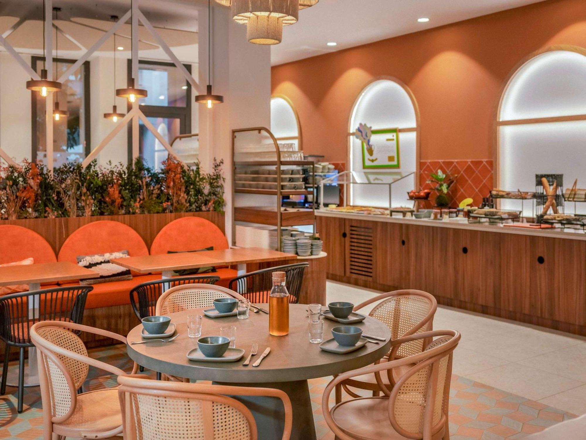 Ibis Styles Sevilla City Santa Justa エクステリア 写真