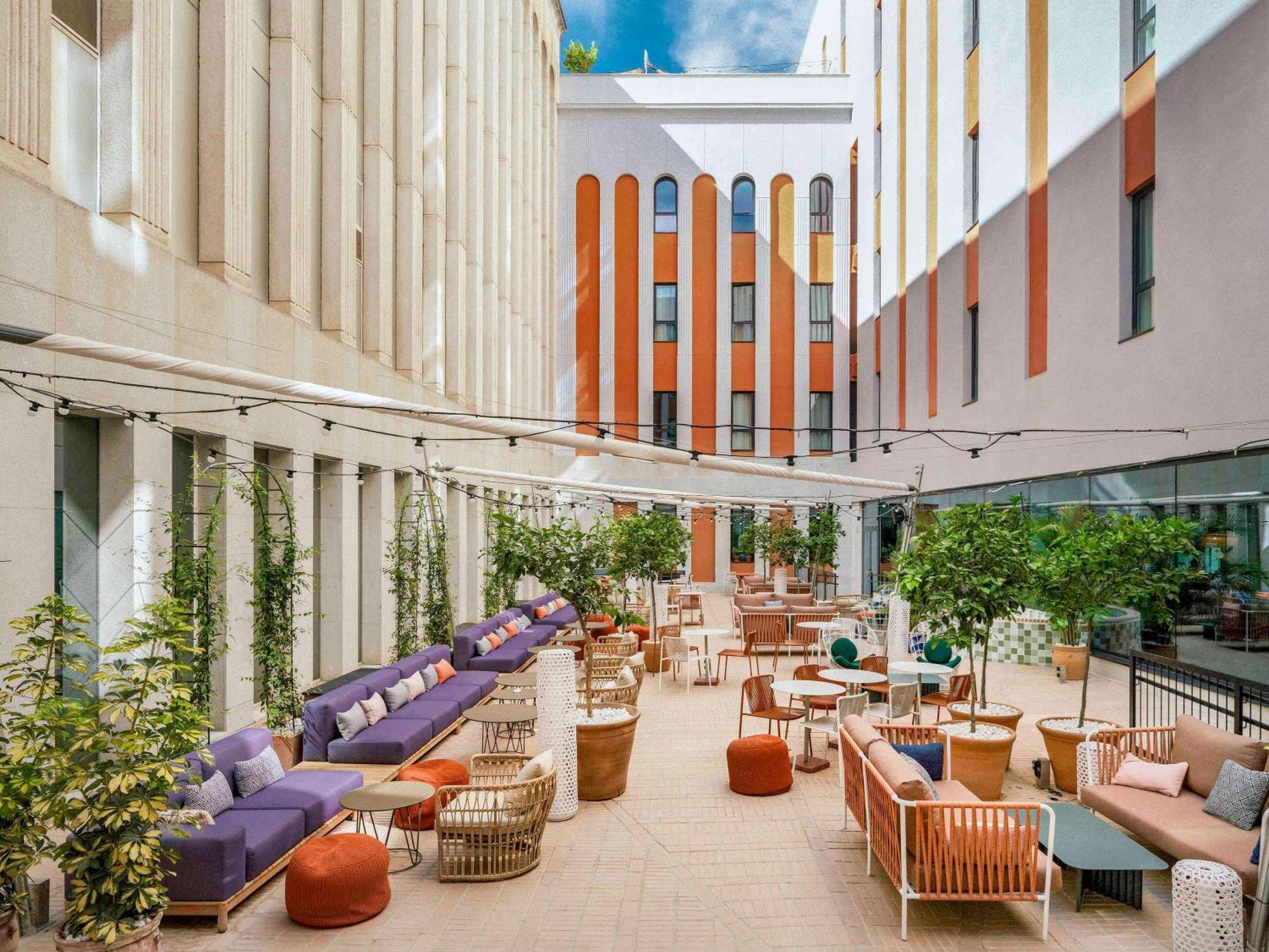 Ibis Styles Sevilla City Santa Justa エクステリア 写真