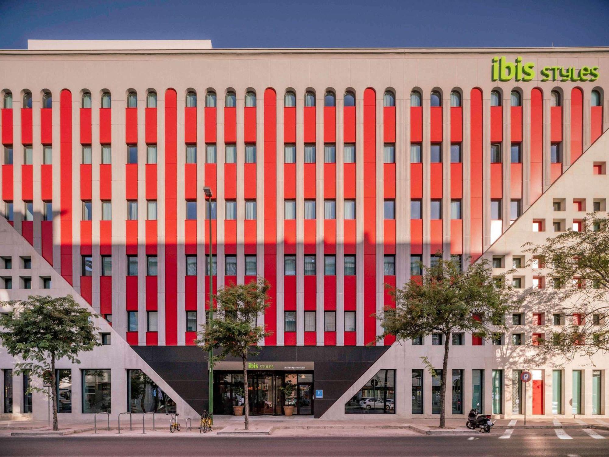 Ibis Styles Sevilla City Santa Justa エクステリア 写真