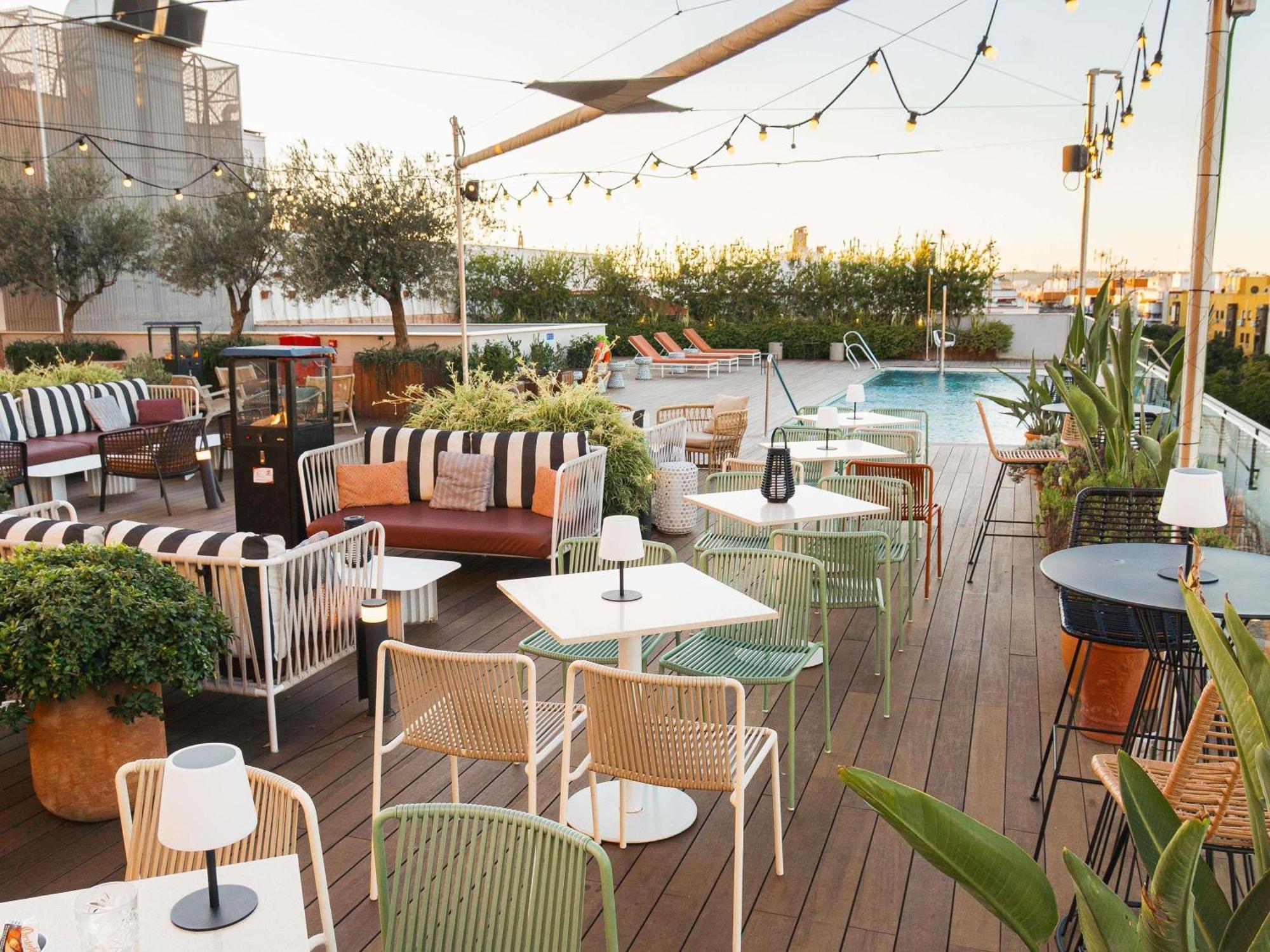 Ibis Styles Sevilla City Santa Justa エクステリア 写真