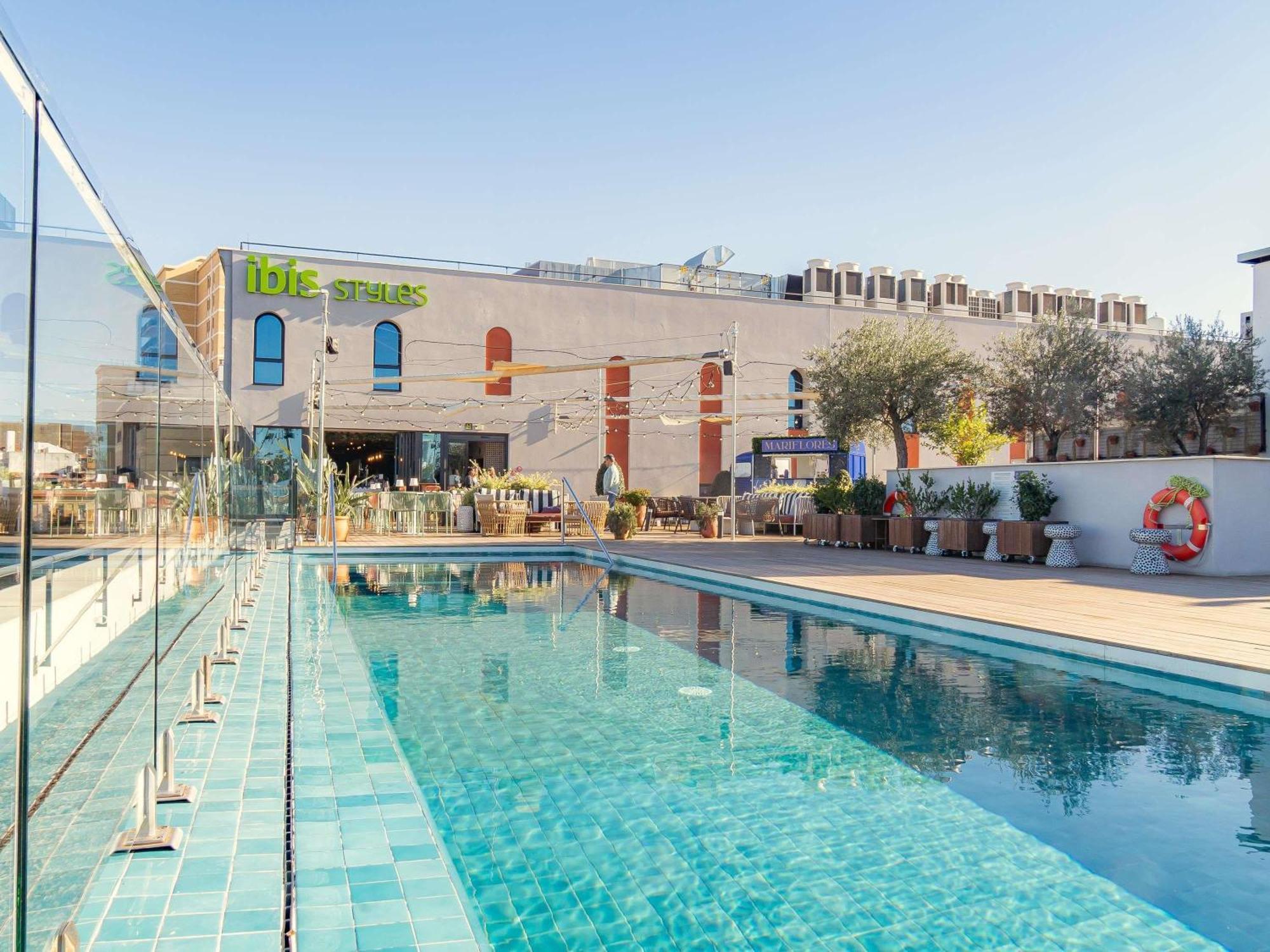 Ibis Styles Sevilla City Santa Justa エクステリア 写真