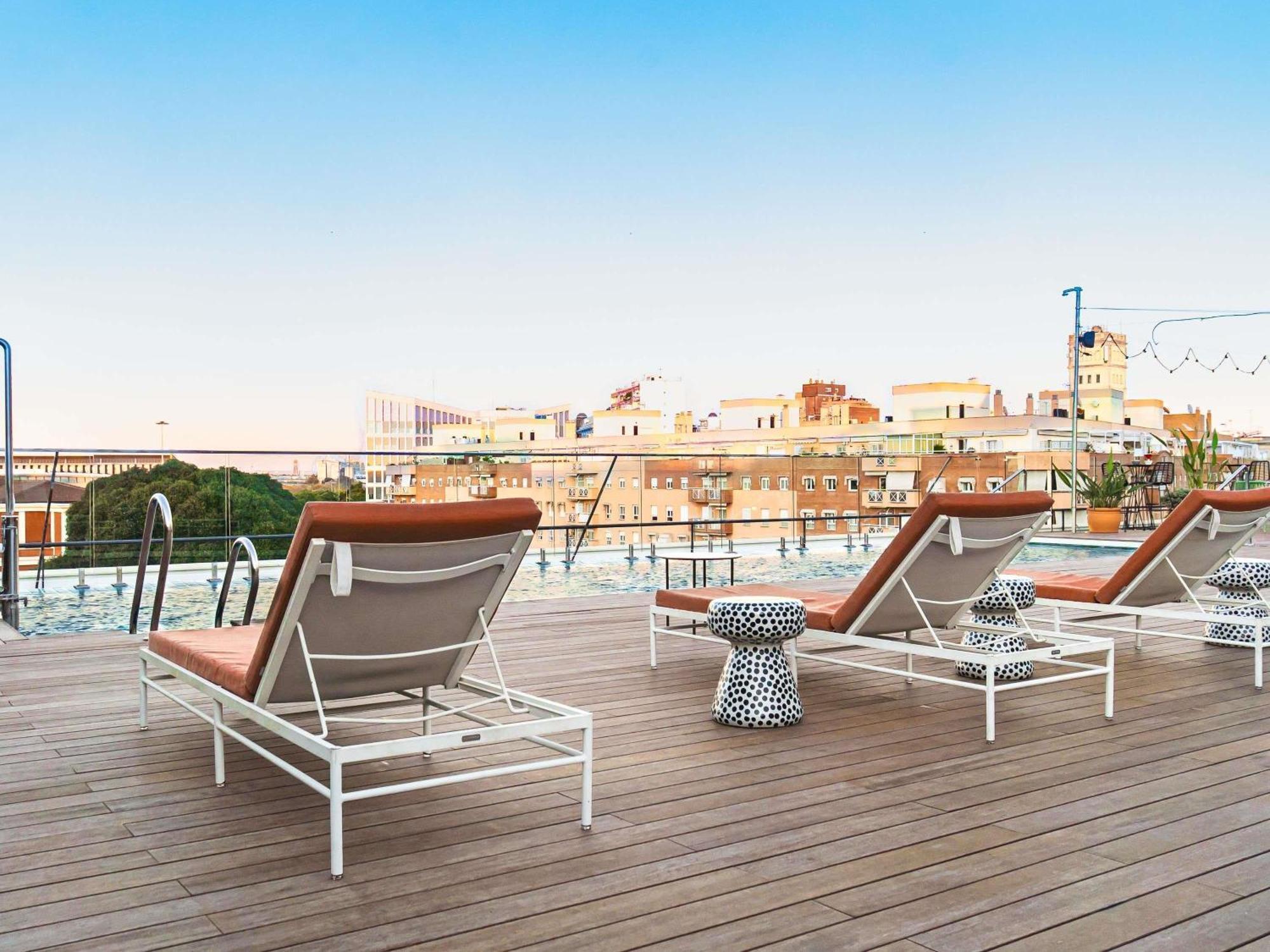 Ibis Styles Sevilla City Santa Justa エクステリア 写真